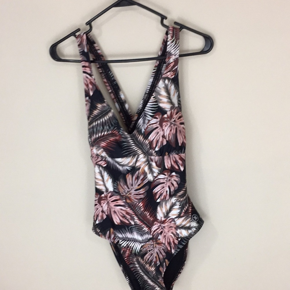 Hurley Scattered Palm One Piece V Neck Swimsuit Size Medium NWT - Picture 5 of 15